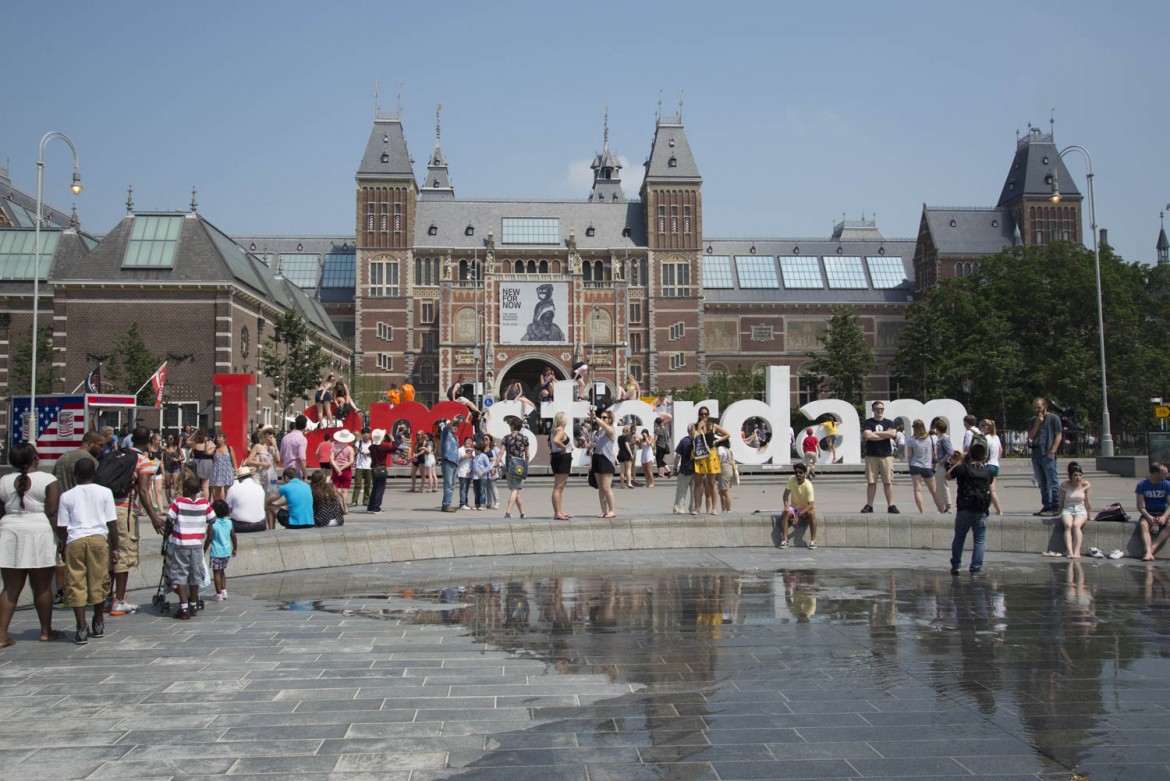 The Rijksmuseum from the Museumplein